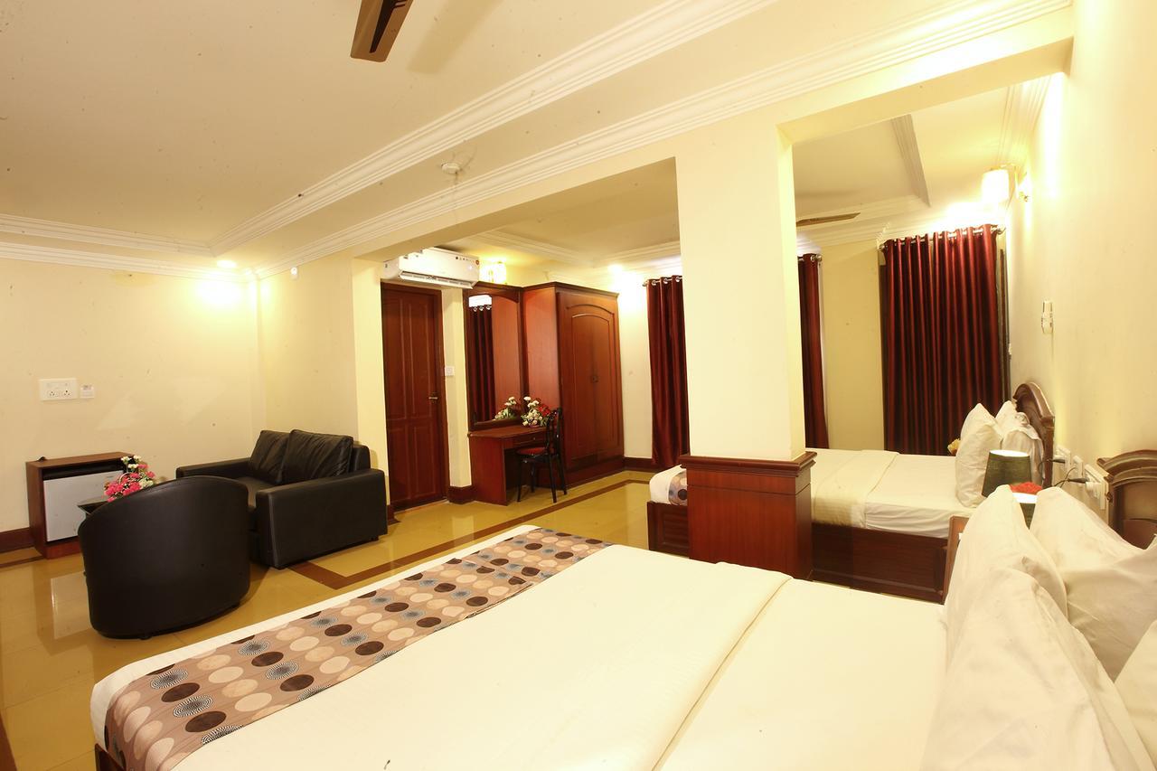 Trichur Towers Thrissur Екстериор снимка