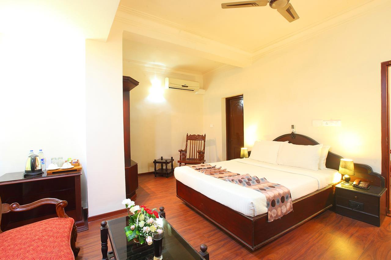 Trichur Towers Thrissur Екстериор снимка