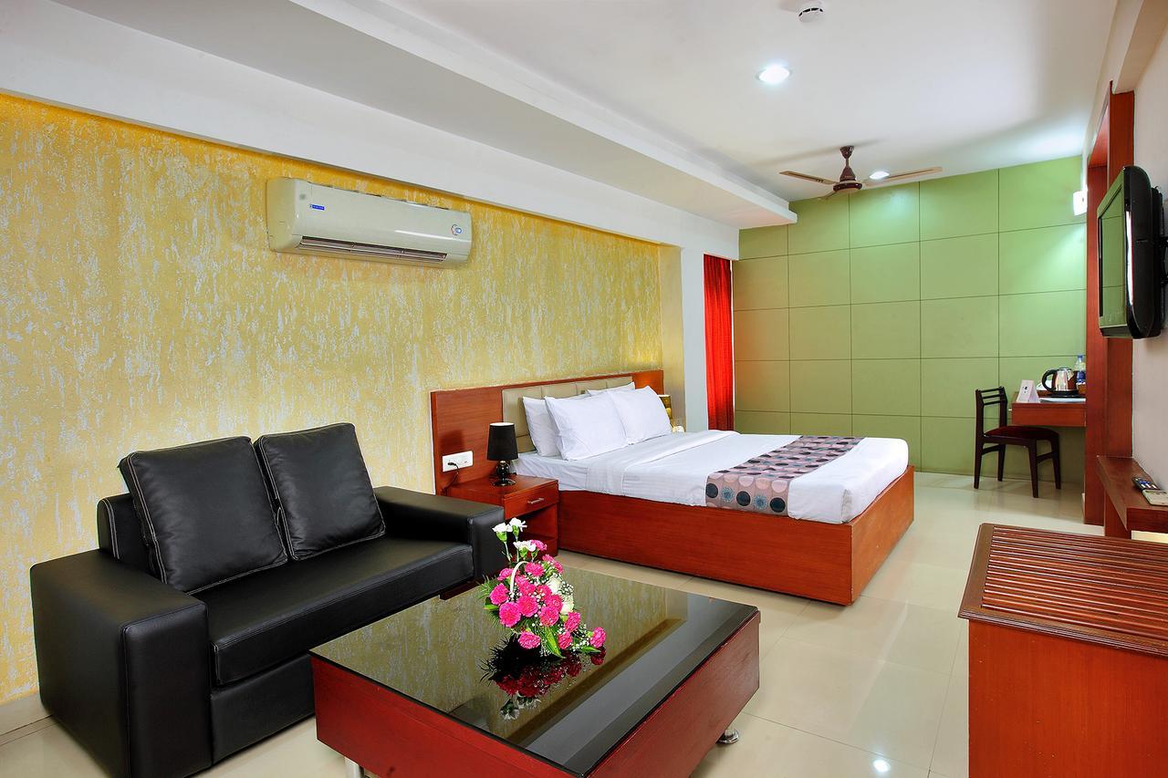 Trichur Towers Thrissur Екстериор снимка