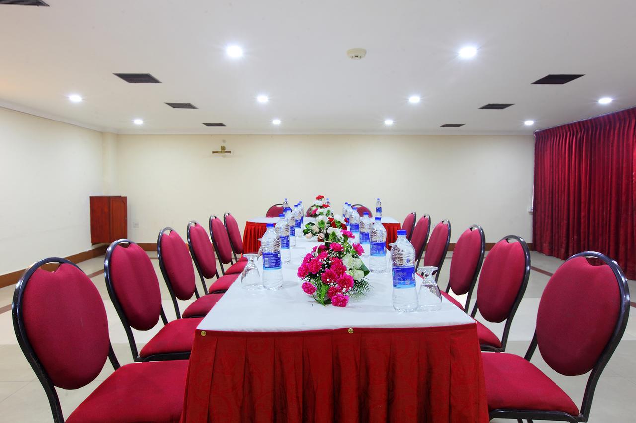 Trichur Towers Thrissur Екстериор снимка